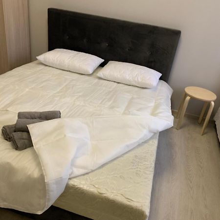Гостевой Двор Дамира Hotel Pizunda Bagian luar foto